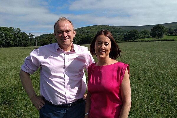 [Translate to Welsh:] Ed Davey and Jane Dodds